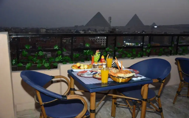 sneferu pyramids inn