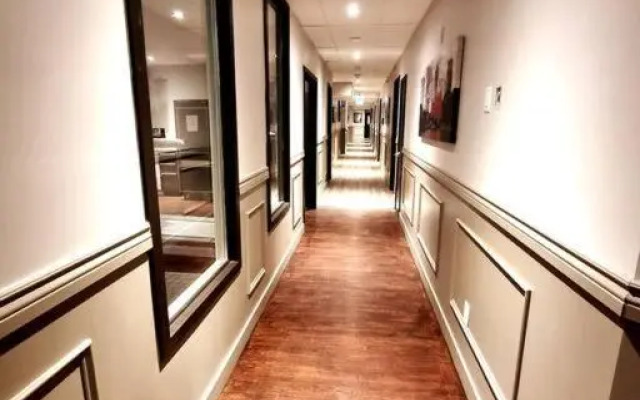 Cozy Sweet Studio #1, 10 minutes to D.T. Ottawa