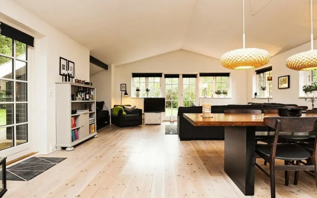 Attractive Holiday Home in Glesborg Jutland With Terrace - фото 5
