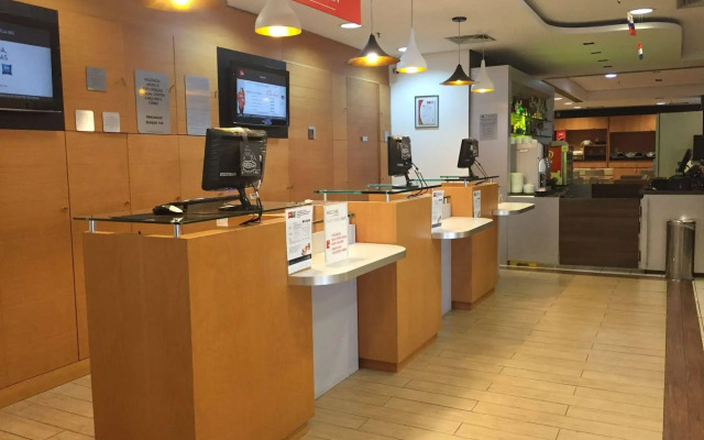 Ibis Santos Gonzaga Praia