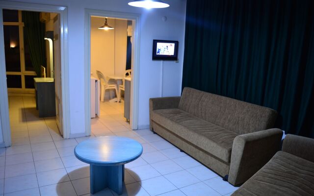 Casa Cleo Suites Hotel