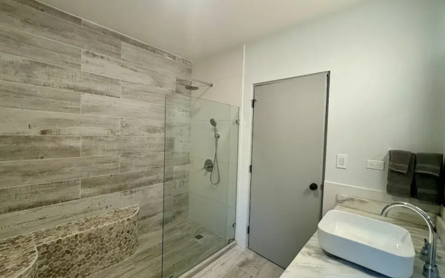 Esterillos Lote 6 Bedroom Home