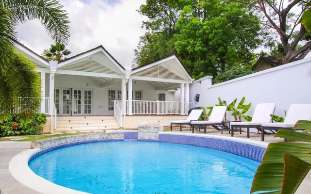 Relax by the pool, minutes from the beach - Toad Hall by BSL Rentals