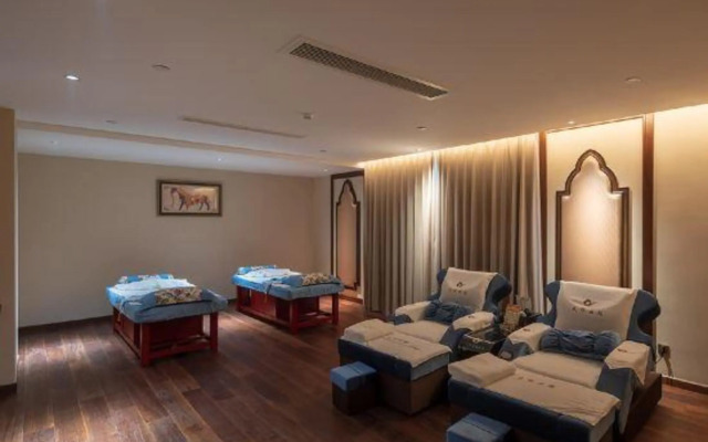 Changshu Skyline Cloud Hotel