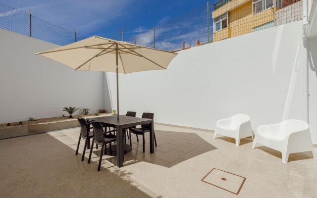 Stylish Apartment With Terrace by Homing