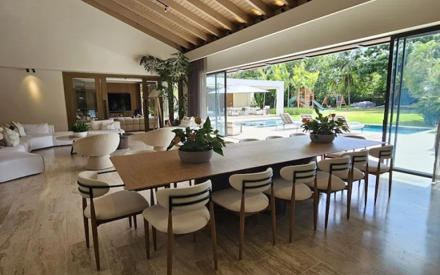 Luxurious 5BR Villa With bbq Pool in Casa de Campo
