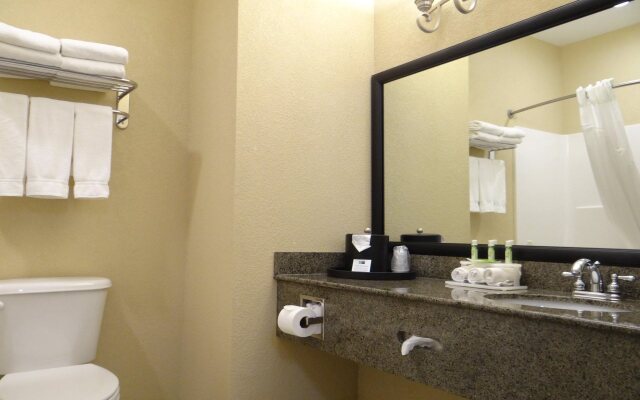 Holiday Inn Express Hotel & Suites Salisbury - Delmar by IHG