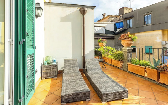 Santa Chiara Charming House With Terrace at Historical Center