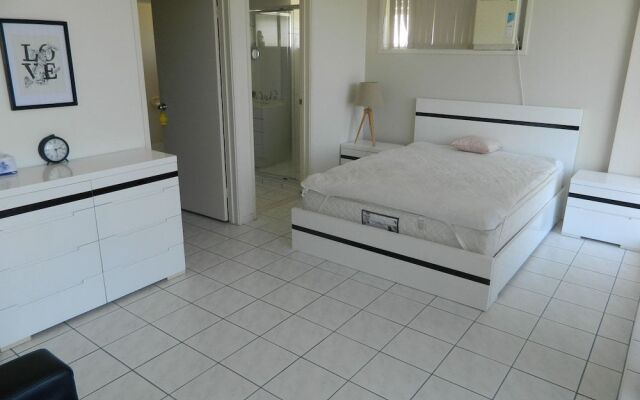 Queensleigh Holiday Apartments