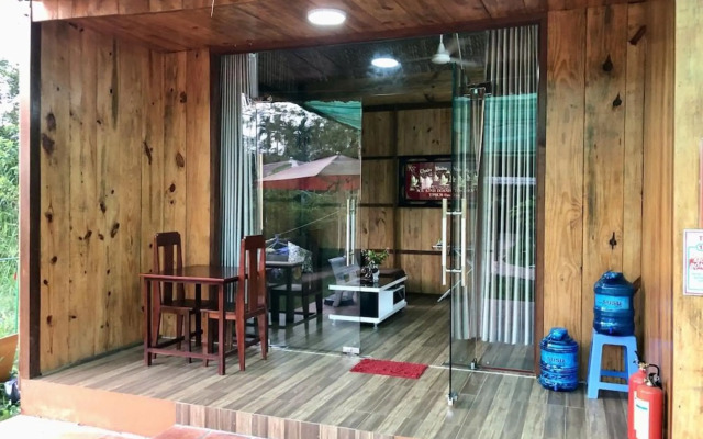 Mekong Daniel Bungalow
