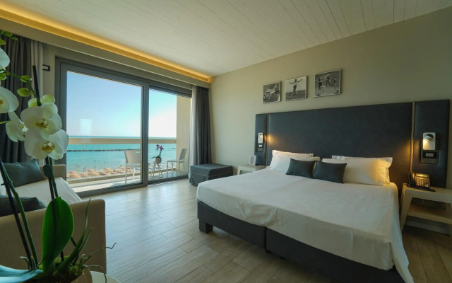Nautilus Family Hotel