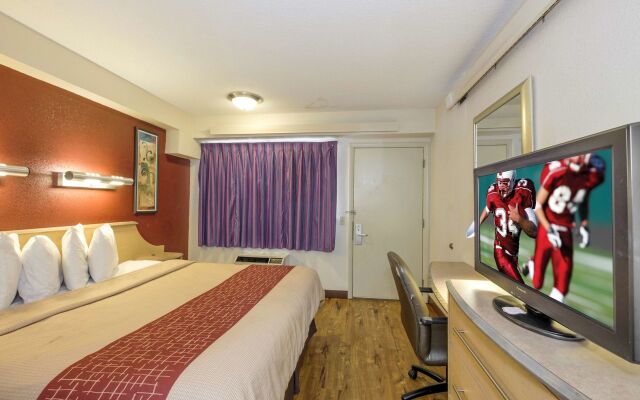 Red Roof Inn Hickory