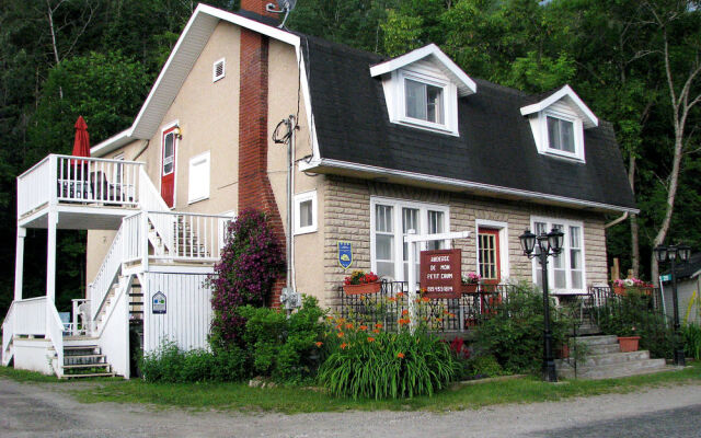 Auberge De Mon Petit Chum B&B