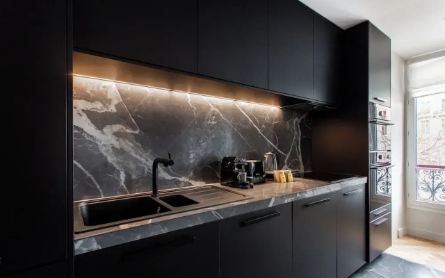 Magnificent Apartment - 3br/ 8P - Europe