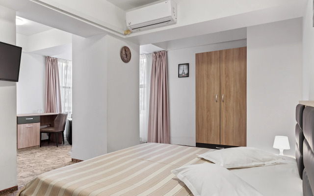 Lina Hotel