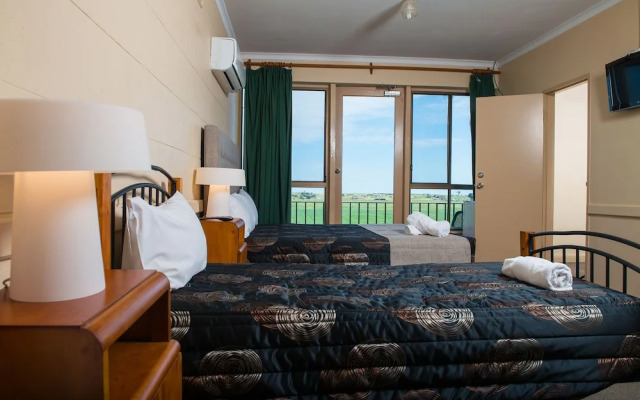 Tailem Bend Riverside Hotel