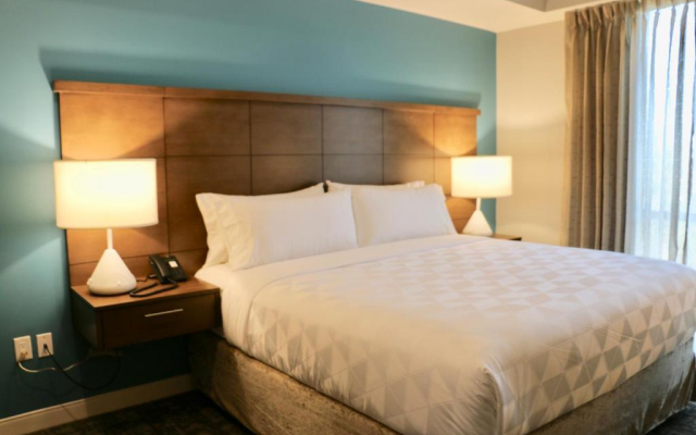 Staybridge Suites Long Beach Airport, an IHG Hotel