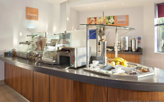 Holiday Inn Express Newport by IHG