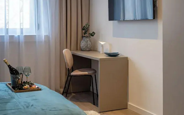 Vibrant & Spacious 3BR Condos on Amzei