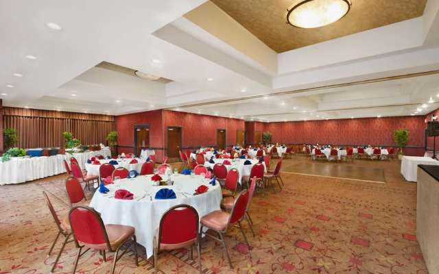 Ramada by Wyndham Tukwila Southcenter