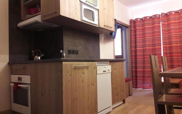 T2 RESIDENCE ANTARES 4* pieds des pistes