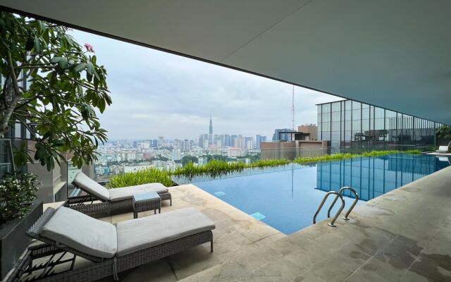 Le Places The Luxury MarQ Saigon Apartment