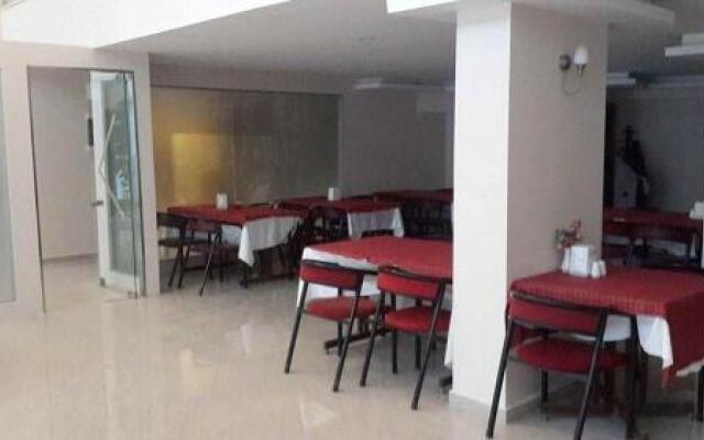 Ayatekla Otel