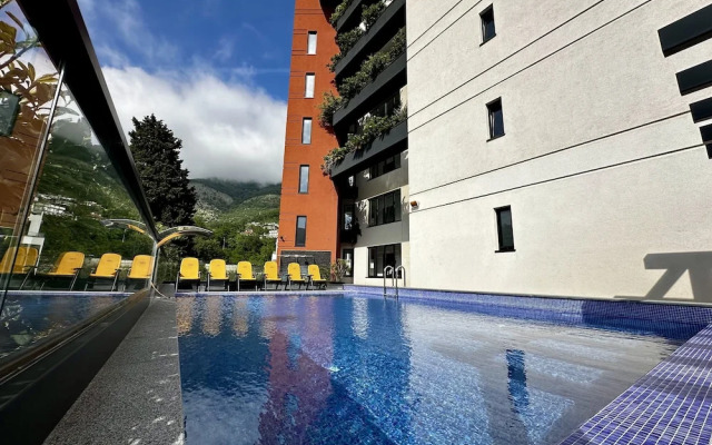 Hotel Del Medio