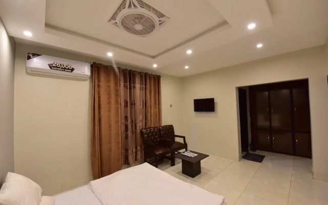 La Orilla Hotel