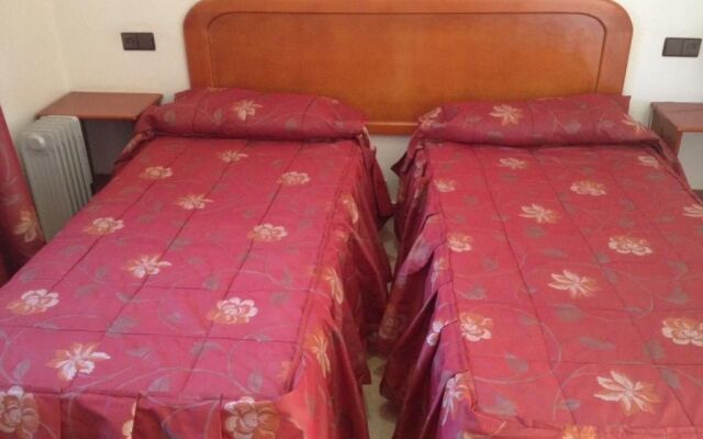 Motel Paris Dakar