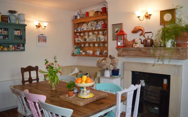 Georgian 2 Bedroom Apartment in Clifton