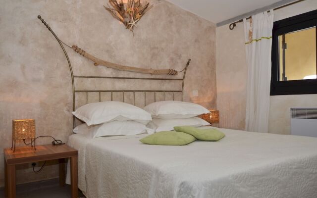 Villa piscine à débordement panorama