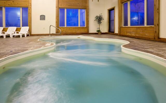 Holiday Inn Express Munising-Lakeview by IHG