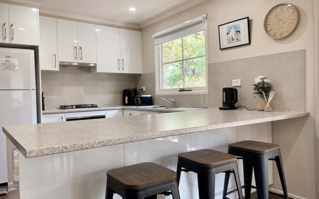 Winbi River Resort Holiday Rentals