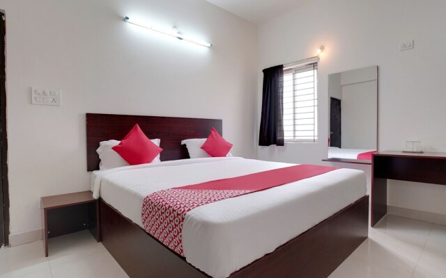 OYO 41102 Hyderabad Elite
