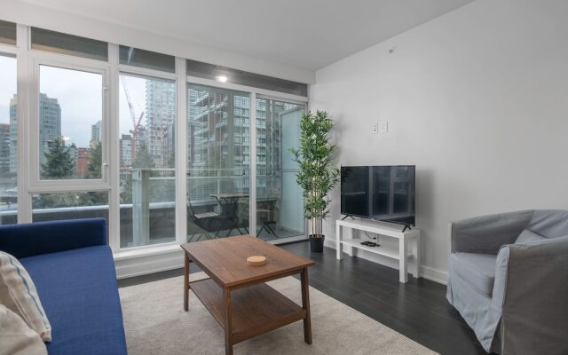 Sterling Suites - Yaletown