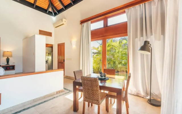 Tranquil Bungalow w Pool at Green Village Ca