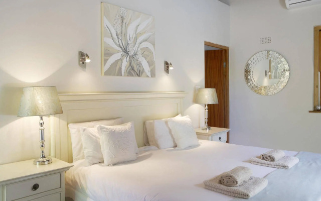 Yellow Aloe Guesthouse