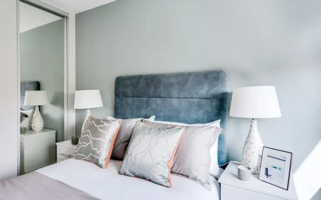 Stylish 4-br House - Free Parking Nice Garden