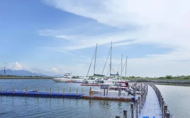 Huidong Xunliao Bay Hailan Home Resort Hotel