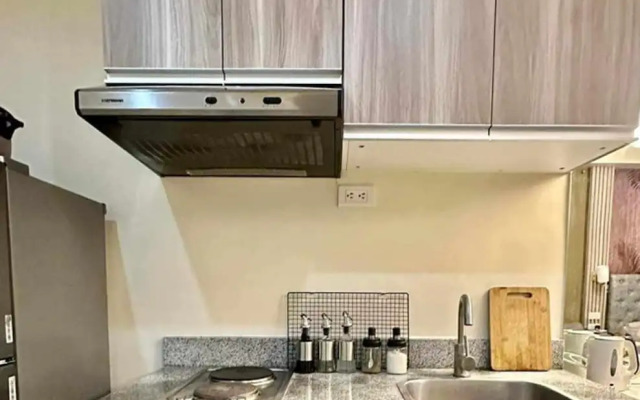 Cozy Furnished Condo near I.T. Park