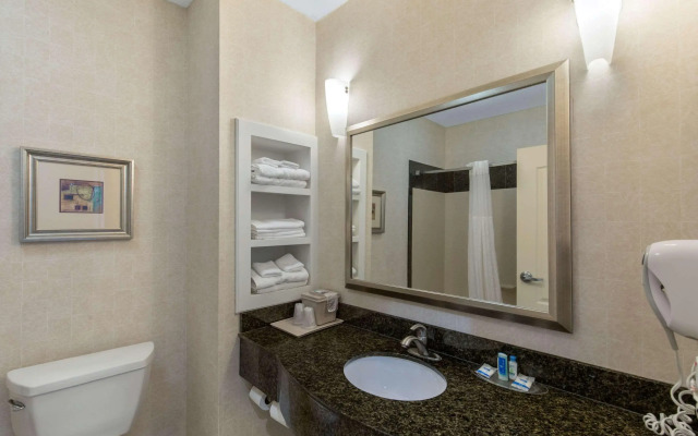 Fairfield Inn & Suites Hillsboro