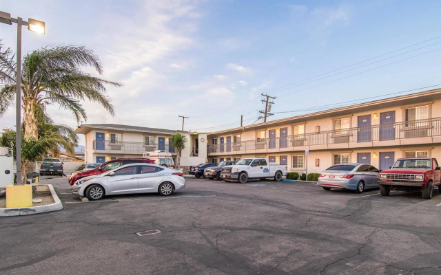 Studio 6 Mojave, CA - Airport