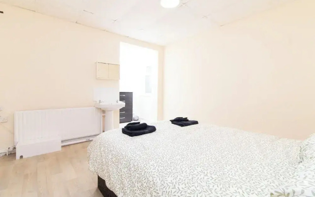 Brookvale Guest House Room 7