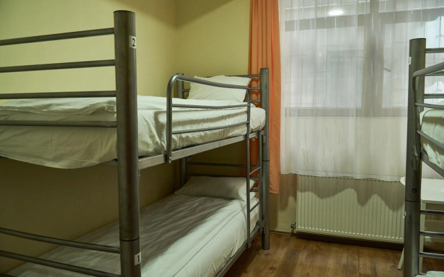 Center Hostel and Guest House