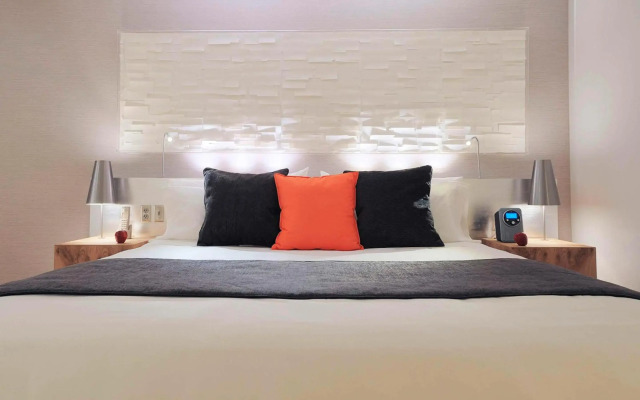 Radisson Blu Aqua Hotel Chicago