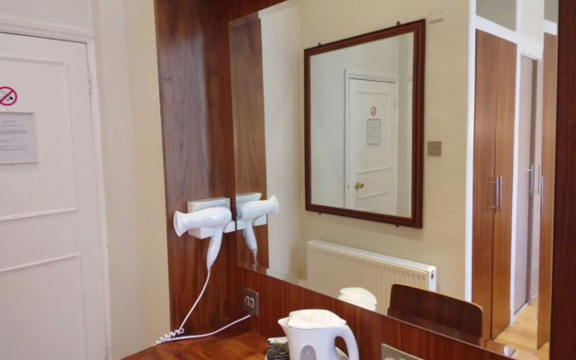 Wedgewood Hotel