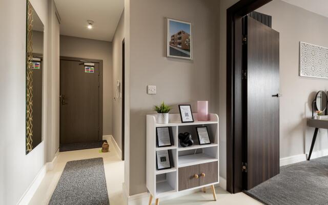 Wonderful Top-Floor Apartment