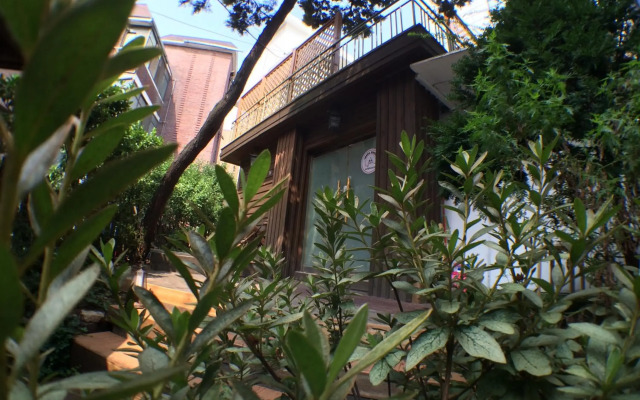 Jeong House