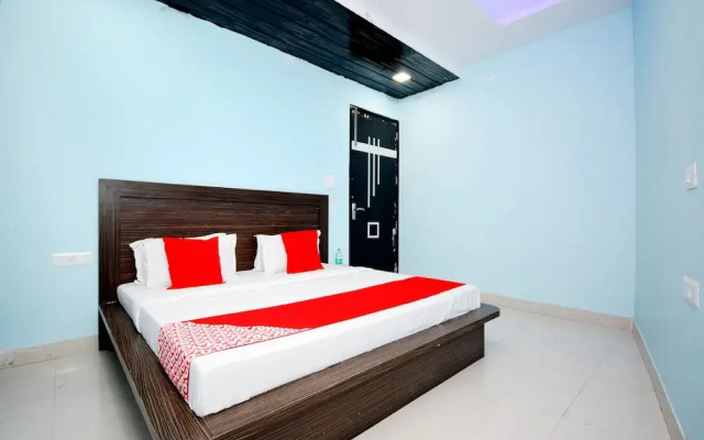 Hotel Royal Lifestyle By OYO Rooms